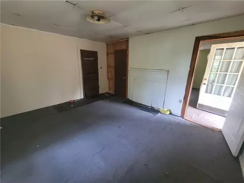 8 Stevenson St, Pelzer, SC 29669 photo 3