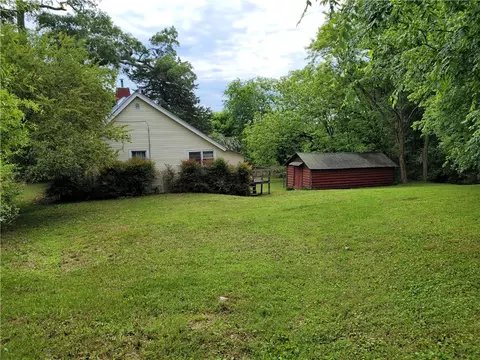8 Stevenson St, Pelzer, SC 29669 photo 1
