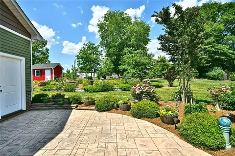 302 Rampey St, Easley, SC 29640 photo 36