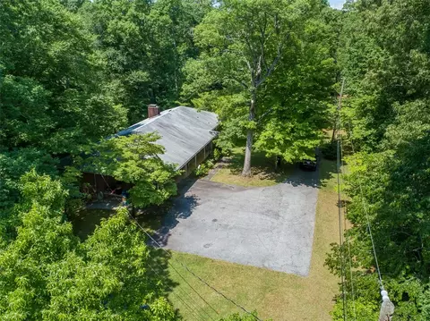 227 Lakeside Dr, Walhalla, SC 29691 photo 6