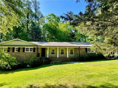 112 E Brookwood Dr, Clemson, SC 29631 photo 1