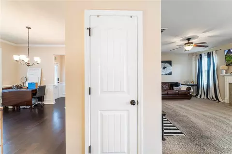 305 Reading Ct, Easley, SC 29642 photo 10