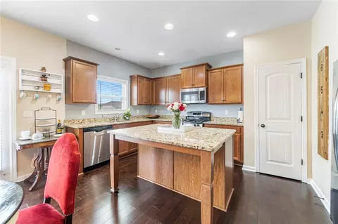 305 Reading Ct, Easley, SC 29642 photo 16