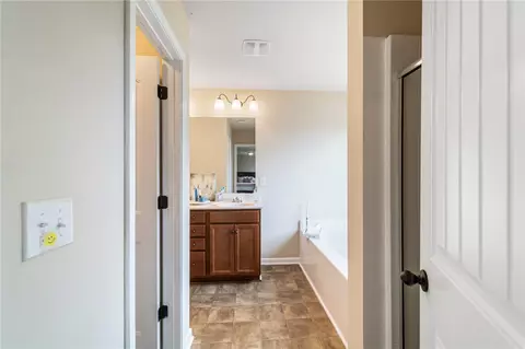305 Reading Ct, Easley, SC 29642 photo 32