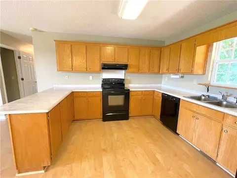 117 Sky View Dr, Walhalla, SC 29691 photo 11