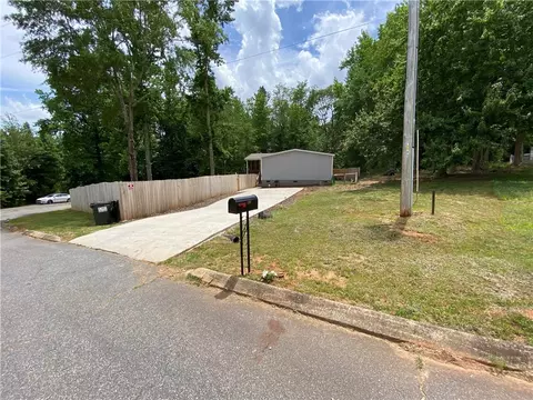 106 Gary Ct, Easley, SC 29640 photo 36
