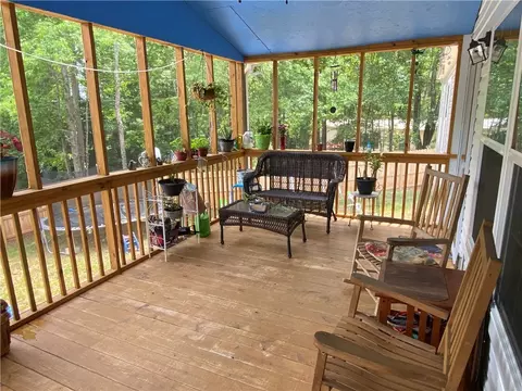 106 Gary Ct, Easley, SC 29640 photo 32