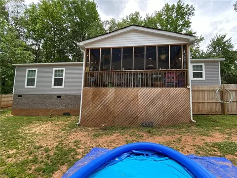 106 Gary Ct, Easley, SC 29640 photo 1