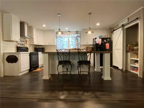 106 Gary Ct, Easley, SC 29640 photo 4