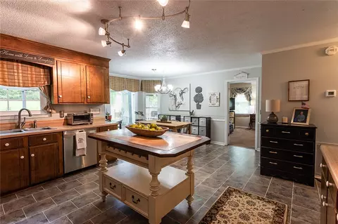803 Cely Rd, Easley, SC 29642 photo 5