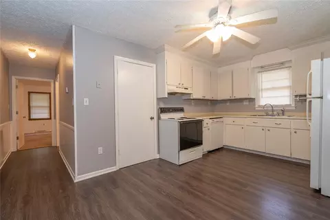 202 Evergreen St, Easley, SC 29642 photo 6
