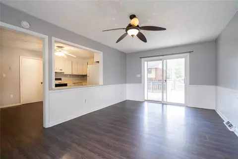 202 Evergreen St, Easley, SC 29642 photo 4