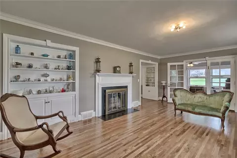 212 Pendleton St, Pickens, SC 29671 photo 7