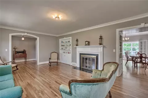212 Pendleton St, Pickens, SC 29671 photo 8