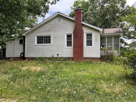1319 Flat Rock Rd, Starr, SC 29684 photo 4