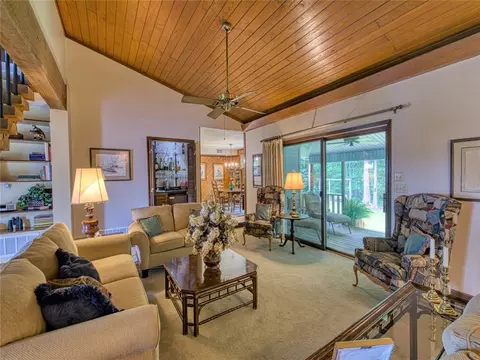 303 Arrowhead Trl, Easley, SC 29642 photo 12