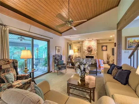 303 Arrowhead Trl, Easley, SC 29642 photo 8