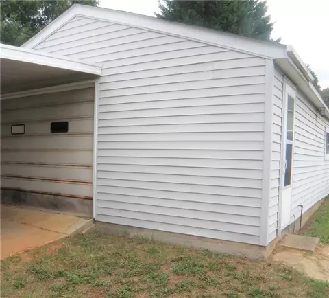 217 S 7th St, Easley, SC 29640 photo 3