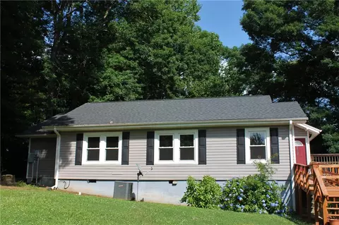 809 W Main St, Pickens, SC 29671 photo 1