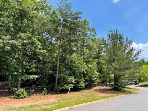 143 Old Compton St, Pendleton, SC 29670 photo 2