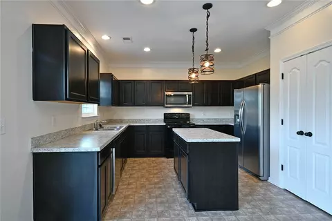 133 Caledonia Dr, Easley, SC 29642 photo 9