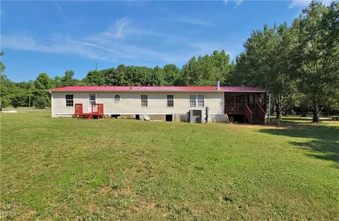 249 Longview Dr, Williamston, SC 29697 photo 6