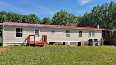 249 Longview Dr, Williamston, SC 29697 photo 5