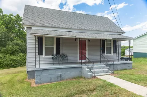 2 Fuller St, Pelzer, SC 29669 photo 1