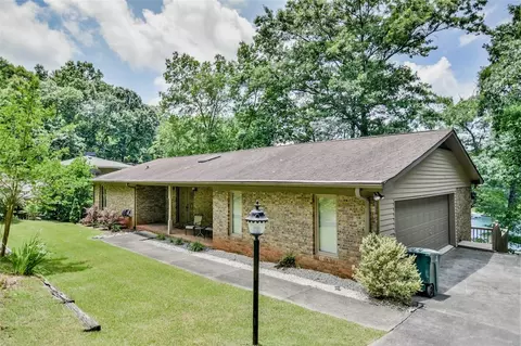 313 Harbor Dr, Seneca, SC 29672 photo 5