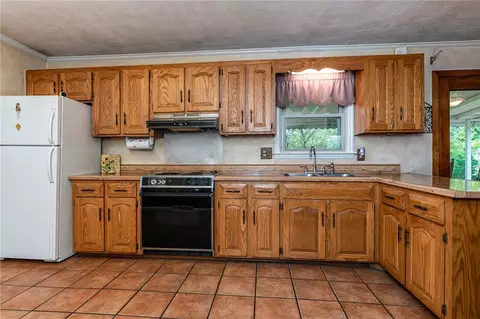 106 Dorr Cir, Easley, SC 29640 photo 11