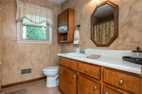 106 Dorr Cir, Easley, SC 29640 photo 15