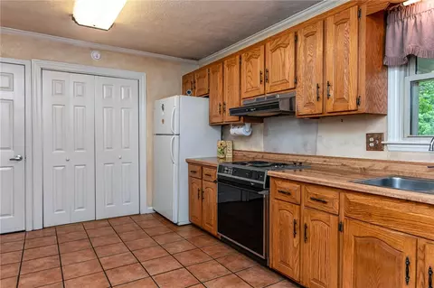 106 Dorr Cir, Easley, SC 29640 photo 12
