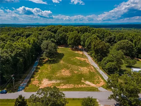 126 Lodge Rd, Pendleton, SC 29670 photo 1