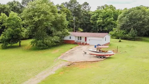405 Eastview Dr, Pendleton, SC 29670 photo 2
