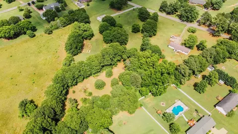 405 Eastview Dr, Pendleton, SC 29670 photo 22