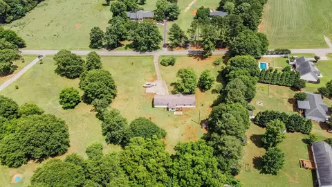 405 Eastview Dr, Pendleton, SC 29670 photo 15