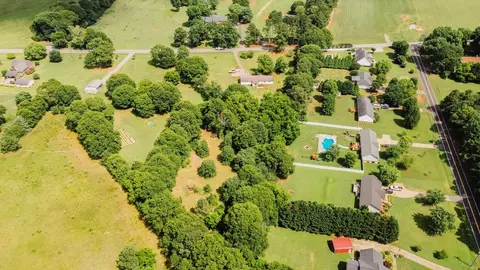 405 Eastview Dr, Pendleton, SC 29670 photo 21