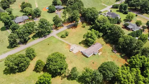 405 Eastview Dr, Pendleton, SC 29670 photo 14