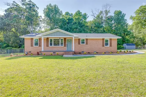 104 Dacus Dr, Williamston, SC 29697 photo 1