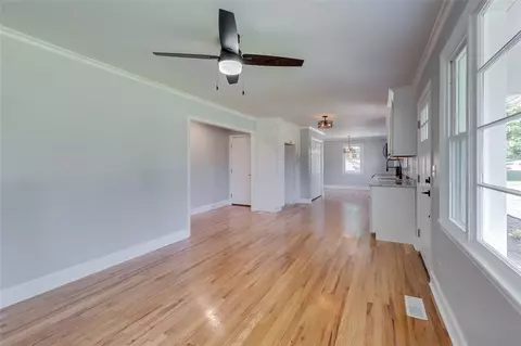 104 Dacus Dr, Williamston, SC 29697 photo 8