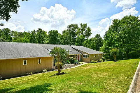 402 Mount Forest Cir, Easley, SC 29640 photo 3