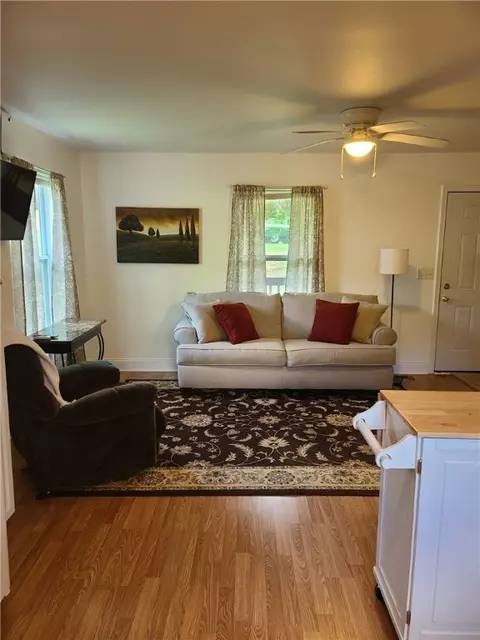 401 Campbell Ave, Easley, SC 29640 photo 7