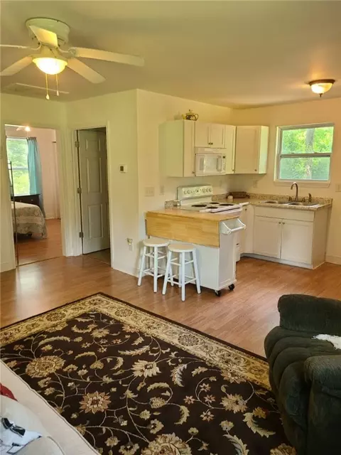 401 Campbell Ave, Easley, SC 29640 photo 9