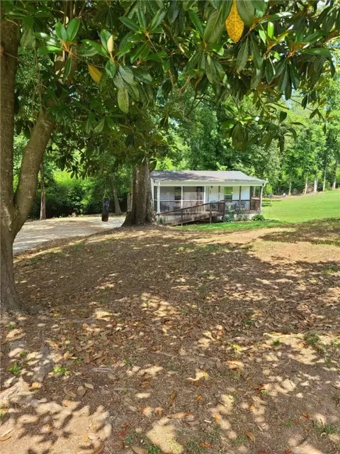 401 Campbell Ave, Easley, SC 29640 photo 3