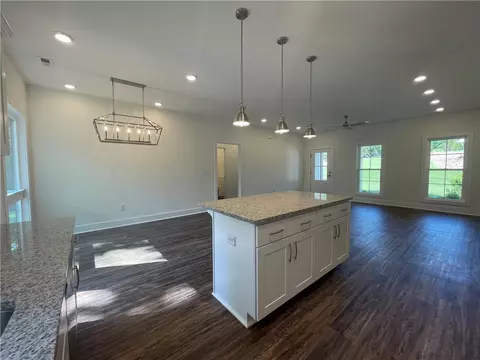 806 Brock St, Central, SC 29630 photo 9