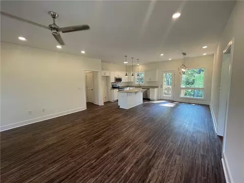 806 Brock St, Central, SC 29630 photo 6