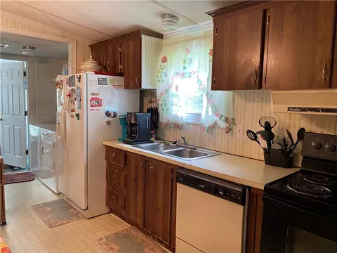 4411 Old Easley Bridge Rd, Easley, SC 29642 photo 11