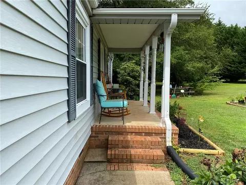 4411 Old Easley Bridge Rd, Easley, SC 29642 photo 3