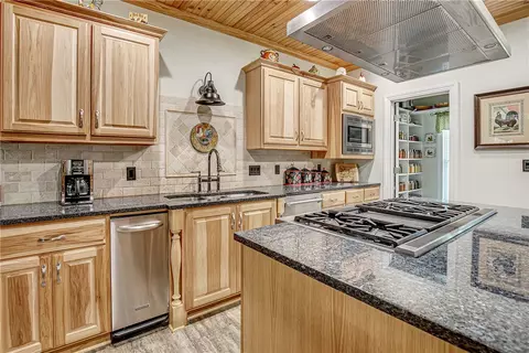 2045 Five Forks Rd, Pendleton, SC 29670 photo 6