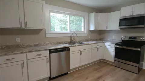 219 Mountain Crest Dr, Easley, SC 29640 photo 8